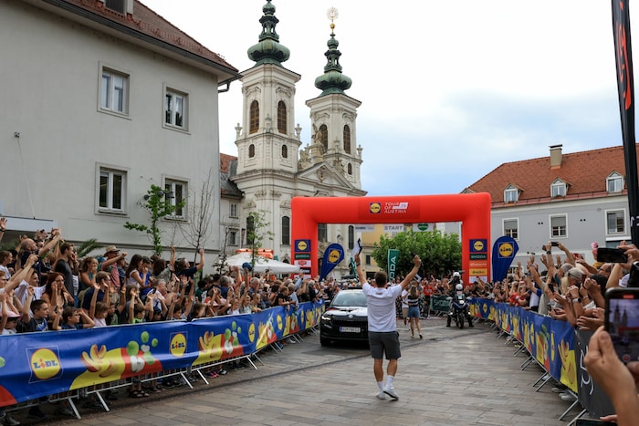 Schon beim Start am Grazer Mariahilferplatz herrschte dichtes Gedränge.