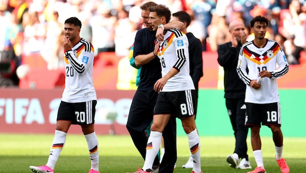 Leon Goretzka (m.) soll nicht gerade Euphorie entfacht haben.