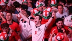In England träumt man neben dem WM-Titel von einem Feiertag.