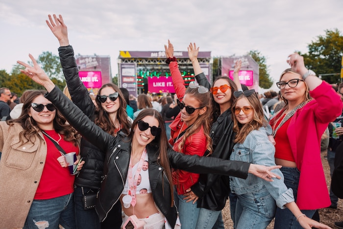 Die Donauinsel verwandelt sich sechs Tage lang in ein großes Open-Air-Konzert.