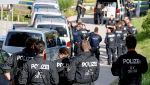 Einen Tag nach dem Amokalarm in Bayern sind weitere Details zu dem Verdächtigen bekannt ...