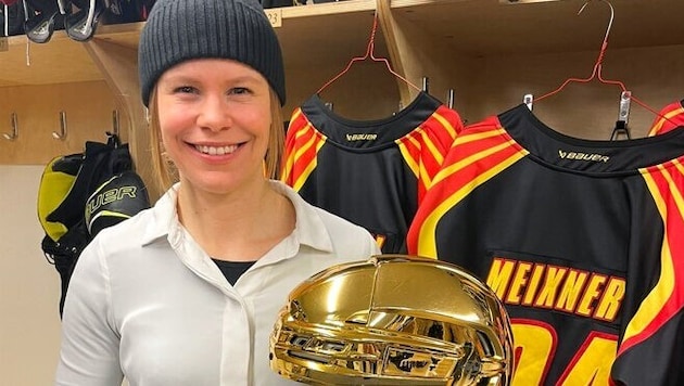 In der Saison 2022/2023 wurde Meixner bei Brynäs zur besten Spielerin der gesamten Liga gewählt.