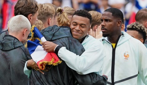 Kylian Mbappe erhält Rückendeckung von Erling Haaland.