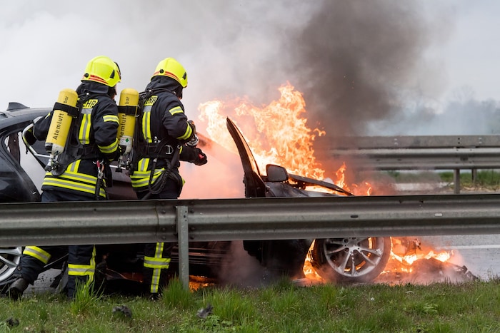 Die Zahl der Fahrzeugbrände auf Österreichs Autobahnen hat drastisch zugenommen – die Asfinag ...