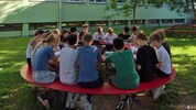 Während viele Kindergarten- Kinder ohnehin viel Zeit im schattigen Garten verbringen, mussten ...