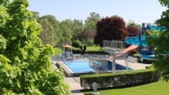 Dramatischer Einsatz im Aqua Splash in Traiskirchen am Donnerstagnachmiitag. 