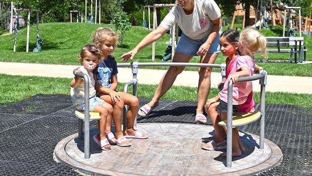 Silvie Demiri zählte mit ihren vier Kids zu den ersten Besuchern des neuen Volksgartens.