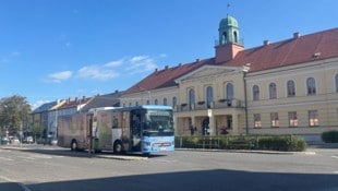 Der Busbahnhof am Oberwarter Hauptplatz soll aus dem Stadtzentrum verlegt werden. Als möglicher ...