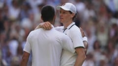 Jannik Sinner und Novak Djokovic