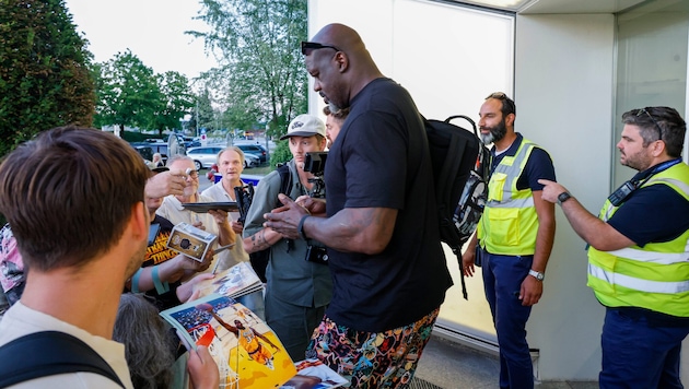 Der Superstar gab sich in Salzburg ganz besonders Fan-nah.