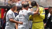 Thibaut Courtois muss unter Tränen das Feld verlassen.