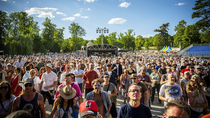 Bestes Sommerwetter bei fantastischem und vielseitigem Sound. Die „Butterfly Dance“-Besucher ...
