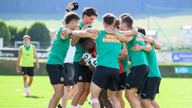 Bei Rapid herrschte im Trainingscamp in Freistadt gute Stimmung.
