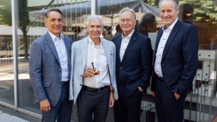 Gemeinsamer Rückblick auf 25 Jahre erfolgreiche Partnerschaft: Rhomberg-Geschäftsführer Hubert ...