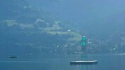 Auch ein Polizeiboot und die Freiwillige Feuerwehr machten sich auf den Weg zum ungewollten ...