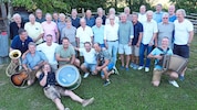 Mannschaftsfoto der anderen Art: Viele Sturm-Größen gaben sich in Sepps Berglermühle ein ...