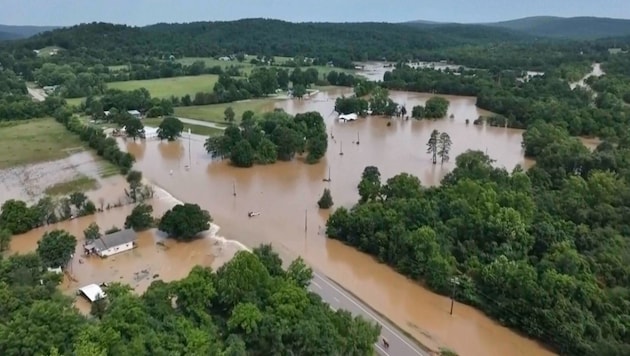 Durch ungewöhnlich starke Regenmengen wurden viele Gebiete in Missouri überschwemmt.