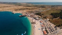 Der Zrce Beach erwartet ab 18. Juli wieder Tausende österreichische Feierbegeisterte.