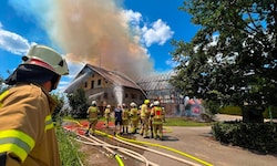 Das Gebäude wurde zu großen Teil ein Raub der Flammen.
