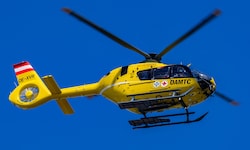 Die Verletzte wurde mittels Tau geborgen und ins Spital geflogen.