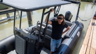 Michael Salzl auf seinem Boot in Illmitz am Neusiedler See 