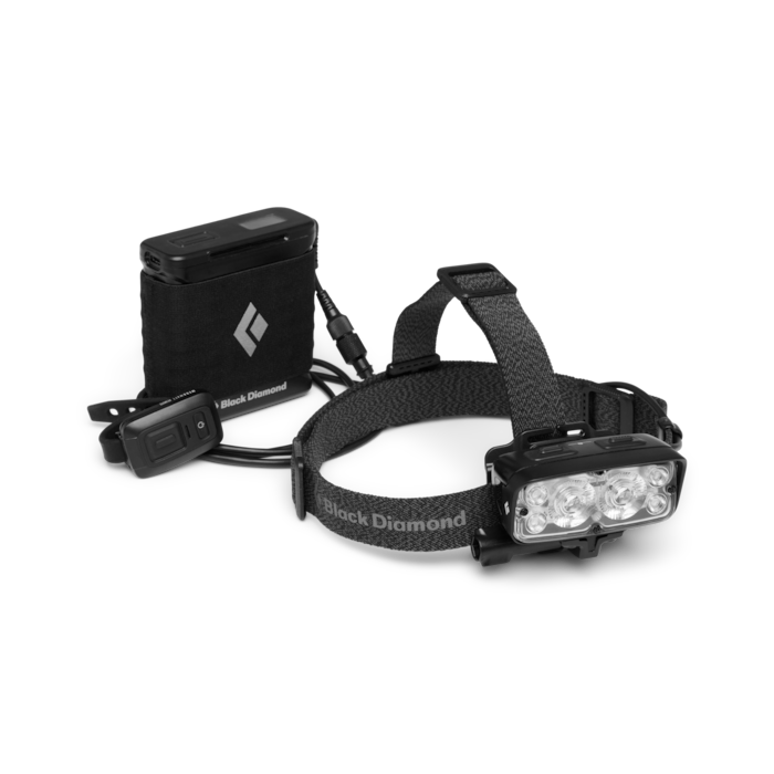 Das Lichtwunder: die Black Diamond Megawatt mit 3000 Lumen.
