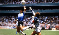 Mit der Hand traf Maradona 1986 zum 1:0.
