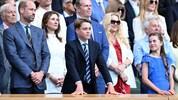 Ganz schön cool, der künftige Thronfolger! Diese Pose von Prinz George geht im Netz gerade ...