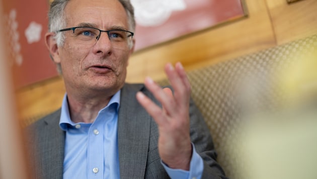 Finanzminister Markus Marterbauer (SPÖ) hatte den letzten Debattentag genutzt, um noch einmal um ...