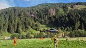 Die zahlreichen Einsatzkräfte konnten das Feuer erfolgreich bekämpfen.