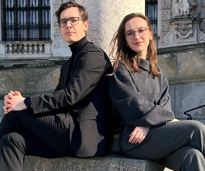 Matous Marek und Anastasia Krastanova greifen als Duo Convergenza ins Klavier.