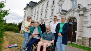 Die Mieter im ehemaligen Seniorenwohnhaus Nonntal leiden seit Jahren unter immer weiter ...