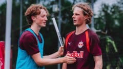 Valentin Sulzbacher (links neben Maurits Kjaergaard) wechselt ab sofort zu Excelsior Rotterdam ...