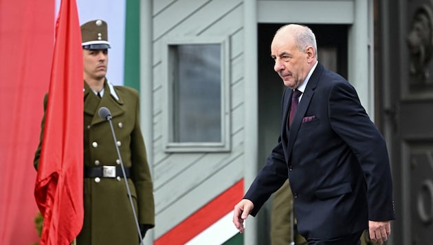 Staatspräsident Sulyok steht vor einer brisanten Entscheidung – die seine eigene politische ...