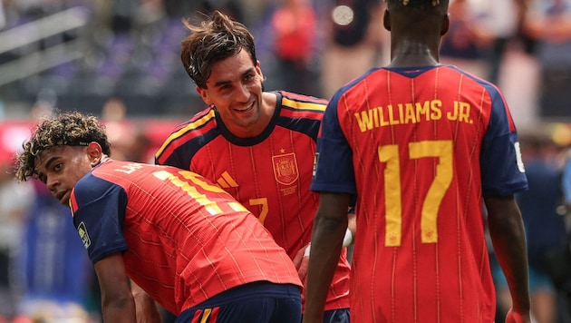 Ferran Torres (m.) wird den FC Barcelona wohl verlassen.
