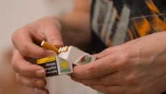 Bis 2030 wird der Preis einer Packung Zigaretten schrittweise angehoben.