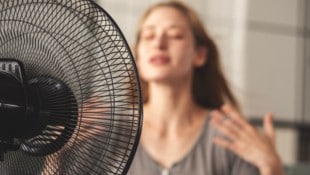 Die Hitze macht vielen Menschen zu schaffen, Abkühlung tut Not – doch nicht jedes Wundermittel ...