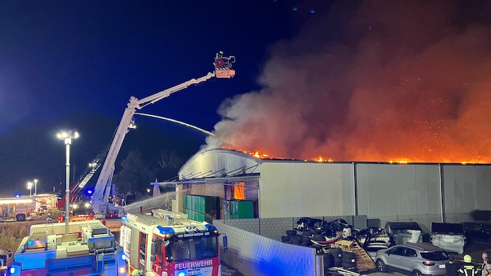 Ein Großaufgebot der Feuerwehr stand in Mannsdorf im Einsatz.