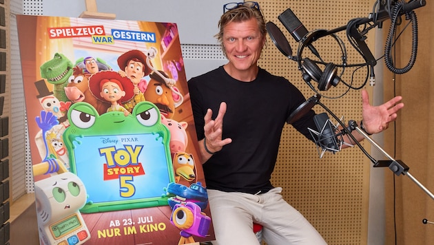 Gery Seidl spricht im neuen „Toy Story 5“ den Dr. Nutcase: „Es war eine spannende Aufgabe.“