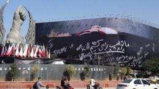 Die iranische Führung hat die USA vor einer Ausweitung des Kriegs gewarnt, sollten die Angriffe ...