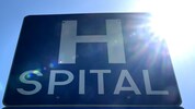 Die pralle Sonne heizt vielerorts auch Krankenzimmer in Kliniken unbarmherzig auf.