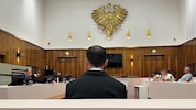 Der 24-jährige Angeklagte im Schwurgerichtssaal am Grazer Straflandesgericht. 