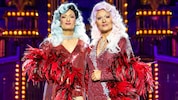 „La Cage aux Folles“ in Mörbisch: Drew Sarich (li.) und Alfons Haider teilen sich die Rolle der ...