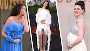 So sieht pures Glück aus: Anne Hathaway präsentiert stolz ihren „Last-Minute-Treffer“ auf der ...