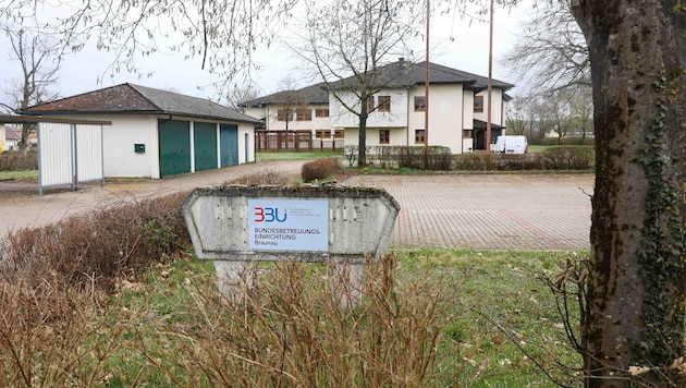 Die alte Berufsschule in Braunau ist nun bereits zwei Jahre im Dornröschenschlaf.
