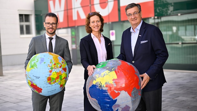Schuschnig mit den WK-Experten Hemma Kircher-Schneider, Jürgen Mandl