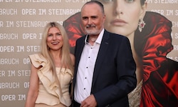 Landeshauptmann Hans Peter Doskozil (56) mit Ehefrau Julia