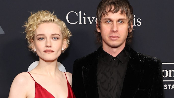 Julia Garner und Mark Foster sagten 2019 Ja, nach fast sieben Jahren soll die Liebe nun ...