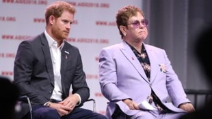 Die langjährige Freundschaft zwischen Elton John und Prinz Harry, die einst tief durch das Erbe ...