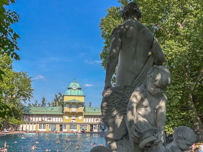Idylle pur, vor allem das erfrischende Quellwasser wird lobend erwähnt.
